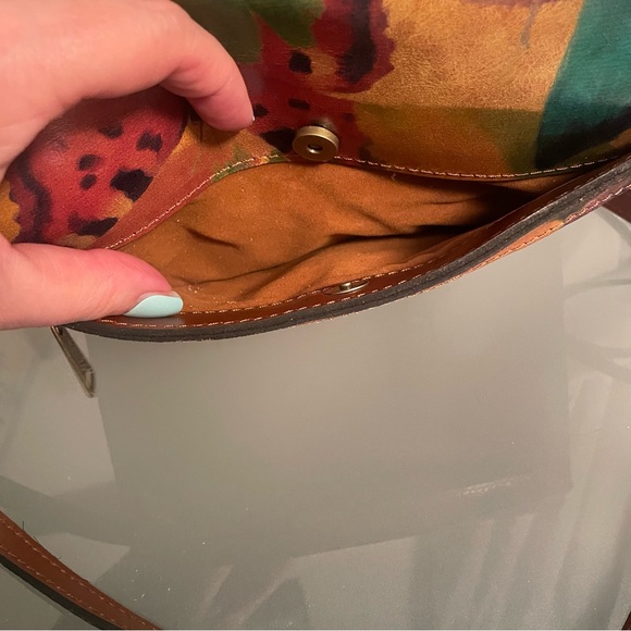 Patricia Nash Watercolor Butterfly cross body purse NWT - Picture 6 of 16